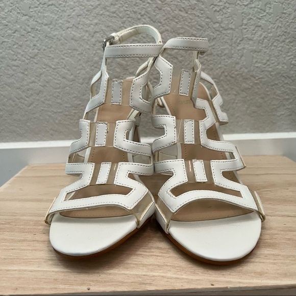 Guess Padton White Strap Stiletto Heel Sandals 5.5 - Picture 4 of 4